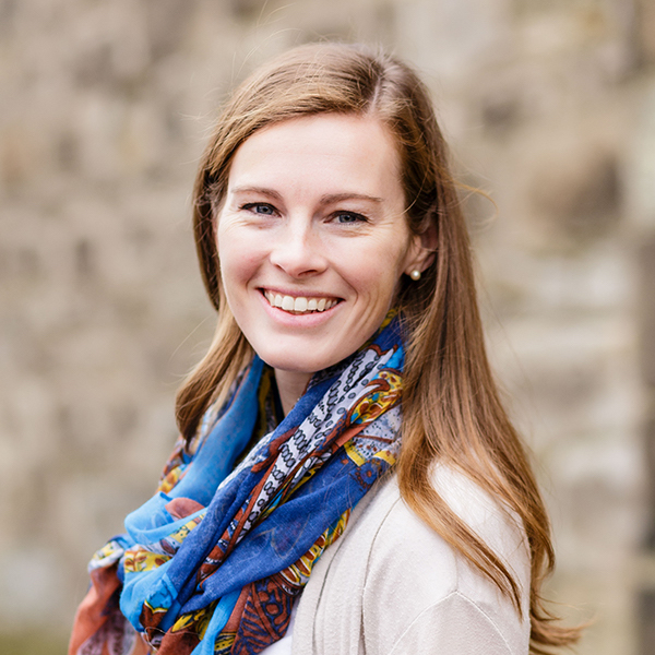Ep 327 : Chaney Widmer: How to Launch An E-Design Business