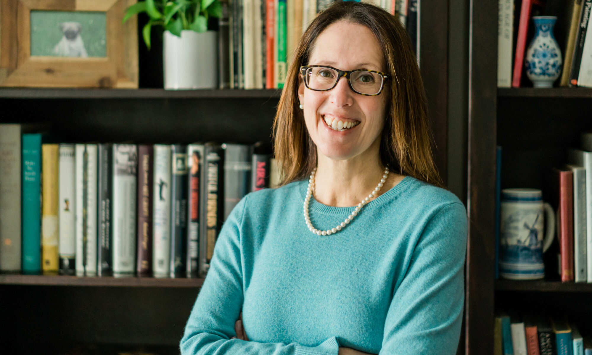 Ytmaklckswrxbuy75xmx Robyn White Headshot